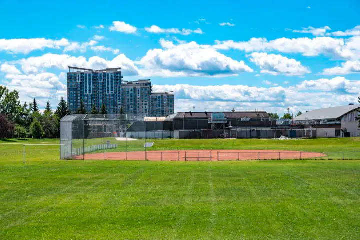 Kingsland property and community context